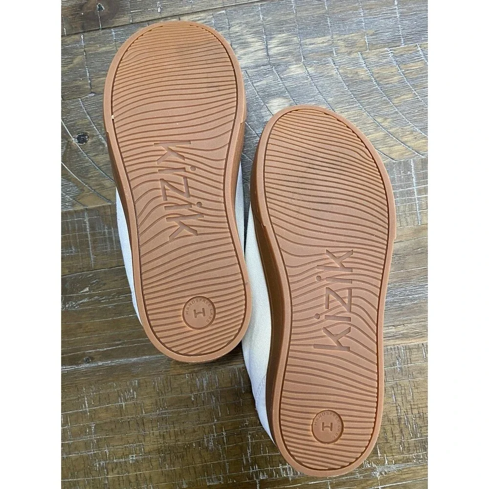 Kizik Irvine Canvas Hands-Free Sneakers – Cream/Gum – Men’s 10 / Women’s 11.5